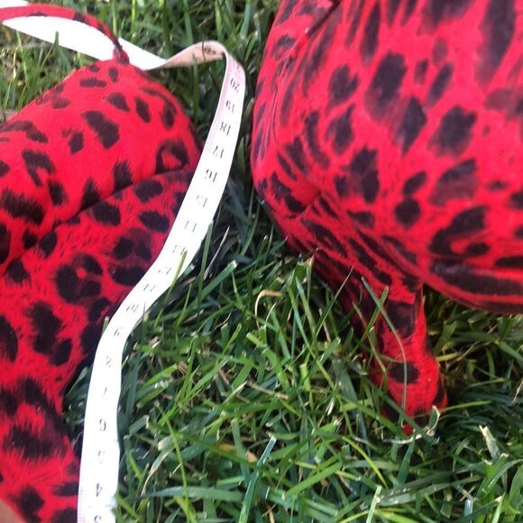 2- RED Leopard Synthetic Suede Print . Gravity Heel Less. Extremely Comfort… - Picture 6 of 8